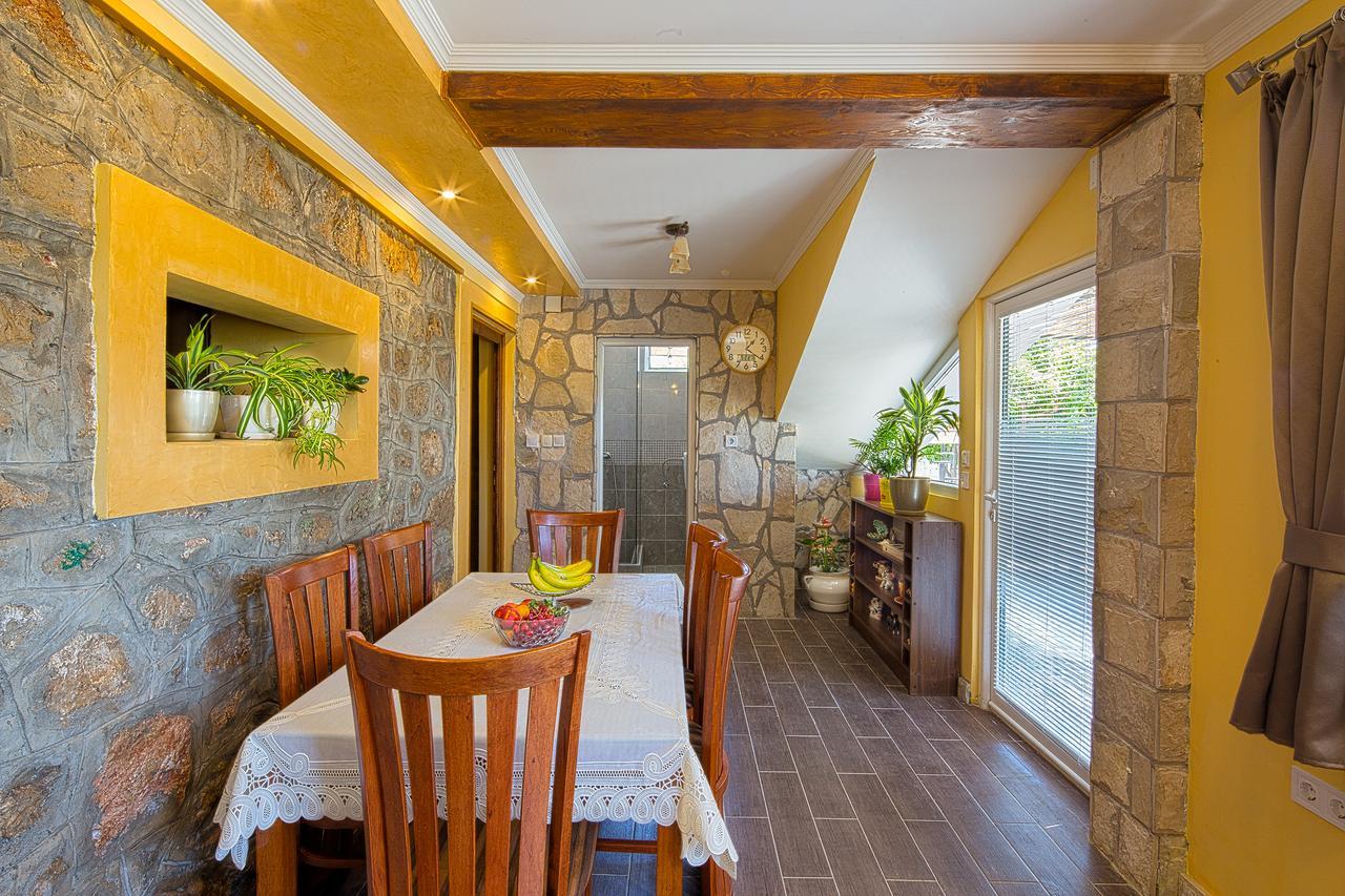 Apartman Kunjic Krimovica Buitenkant foto
